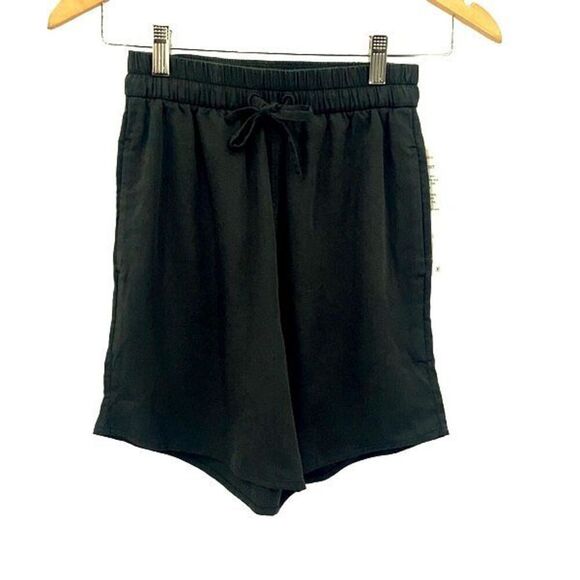 Lululemon Womens Drawstring High Rise Move Lightly Shorts Forest Green Size 2 NW - Picture 1 of 5